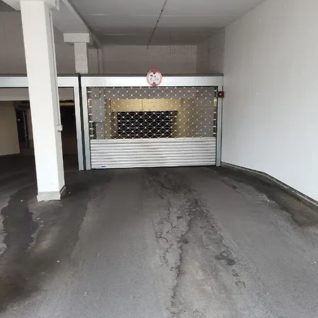 3 Zimmer Mit 2 Schlafzimmer Wohnzimmer Kueche In Neu Ulm *